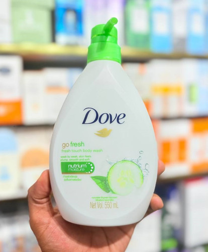 شامپو بدن کرمی خیار و چای سبز داو پمپی 550 میل