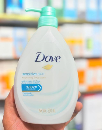 شامپو بدن داو پمپی مدل Sensitive Skin حجم 550 میل